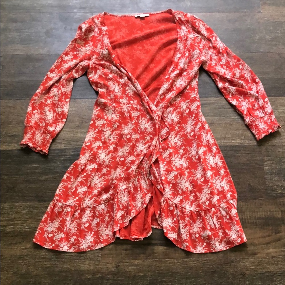 Women’s wrap dress.
